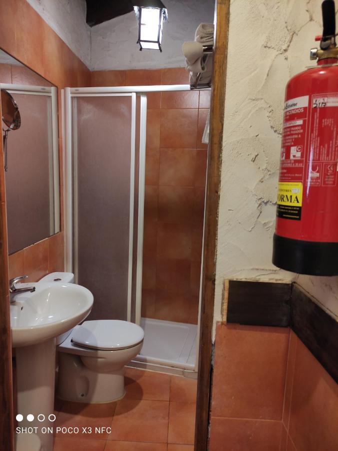 Apartamentos Turisticos Los Abuelos Montemayor de Pililla Bagian luar foto
